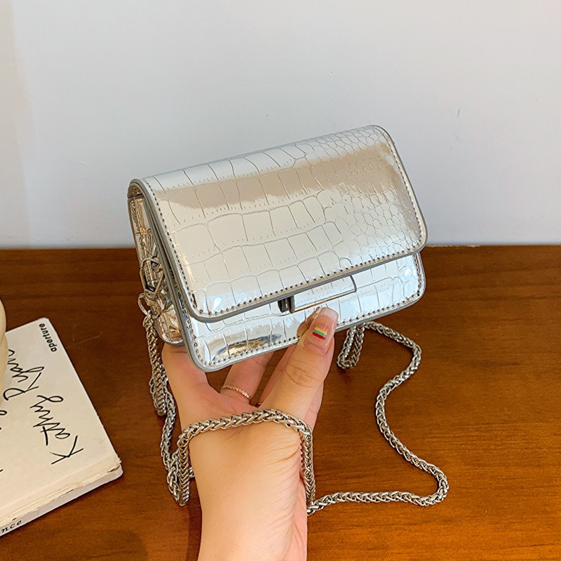 Luxury Bags For Summer - Bolsa Transversal Vintage Feminina em Prata