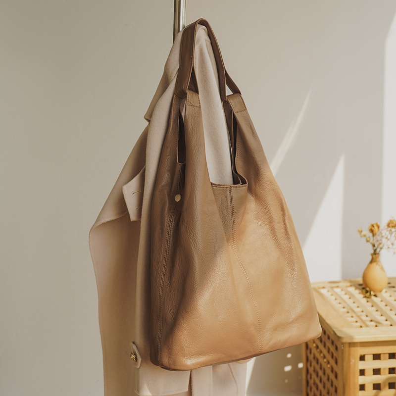 Bolsa de Ombro Feminina em Cou - Quiet Luxury Bags Tote avaliação e preço